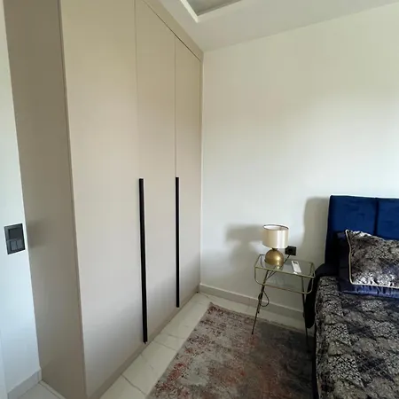 38 Triumph Apartment *